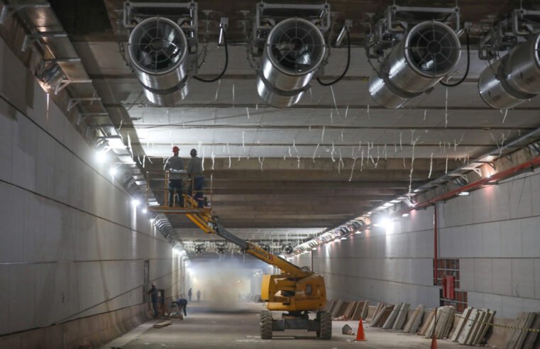 Ventiladores do Túnel de Taguatinga passam por teste de fumaça