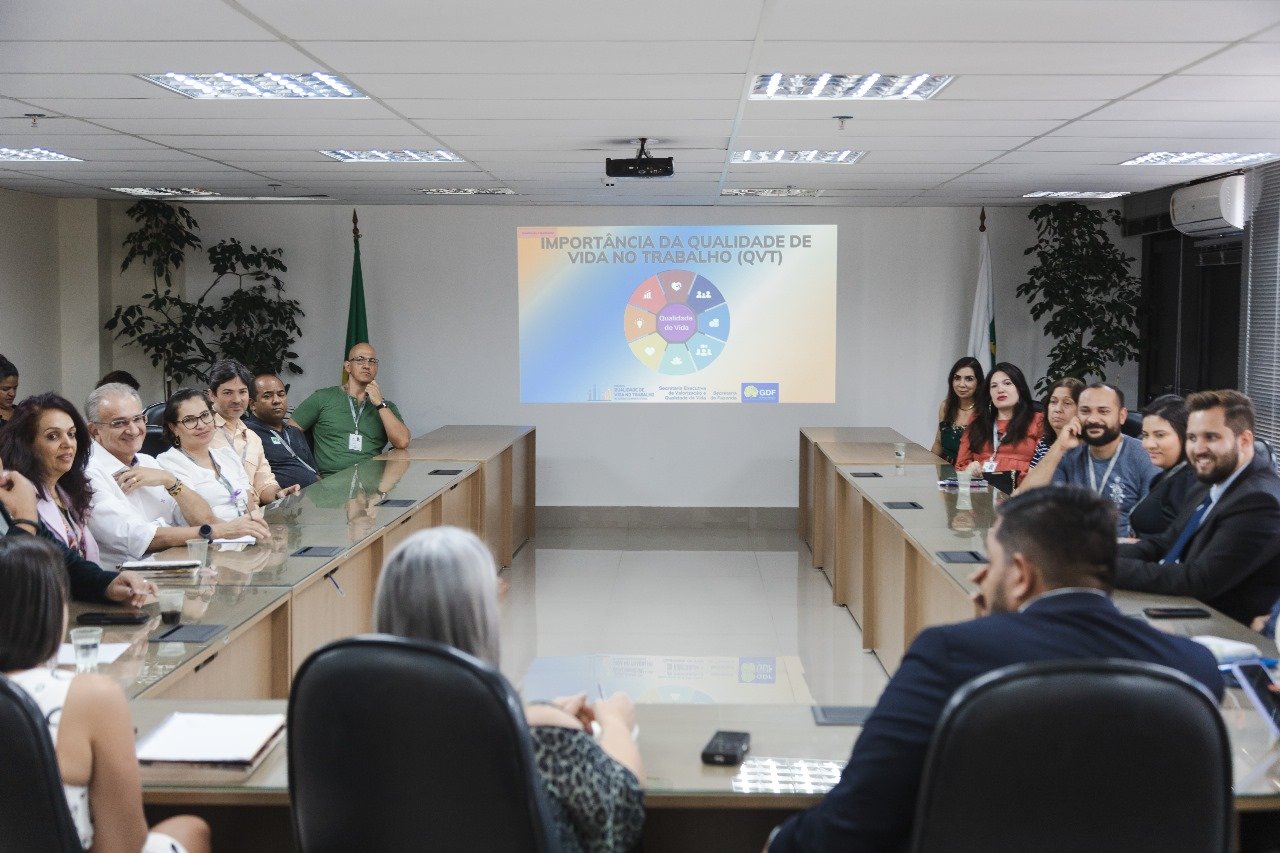 Criado Programa de Saúde Mental no Trabalho para profissionais de educação