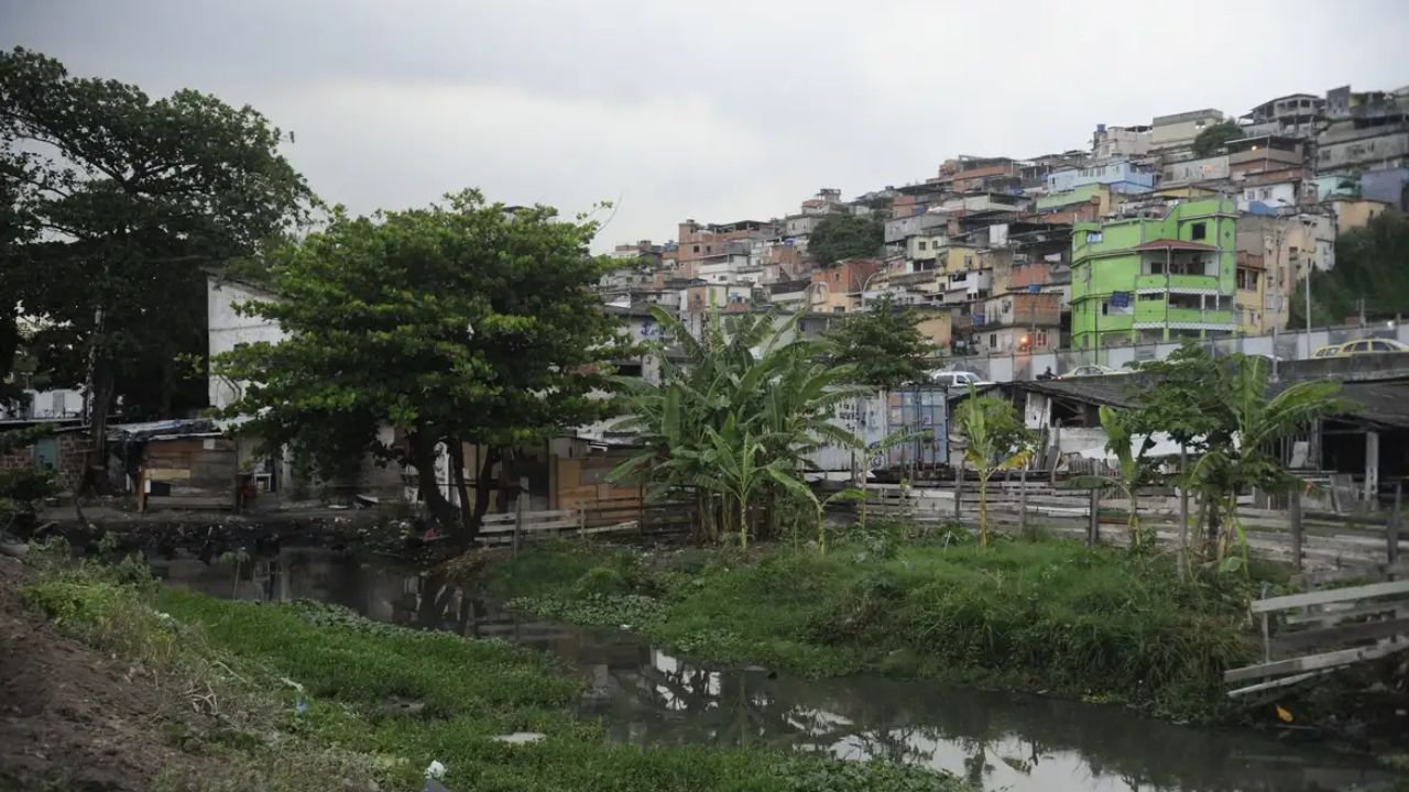 Tiroteio na véspera de Natal deixa nove feridos no Rio de Janeiro