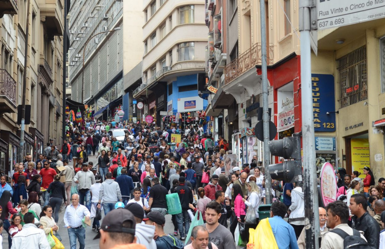 Censo 2022: população parda supera a branca pela 1ª vez desde 1872  