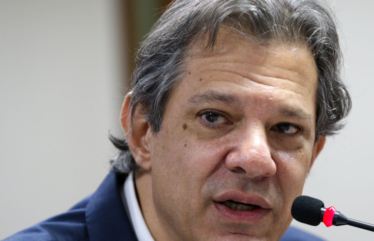 Haddad diz que continuará a buscar déficit zero em 2024
