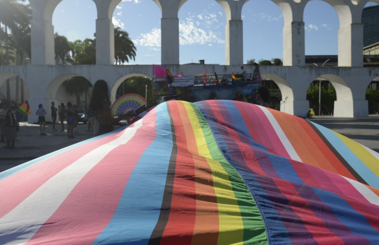 Cartórios registram 13 mil trocas de nomes de pessoas trans em 5 anos