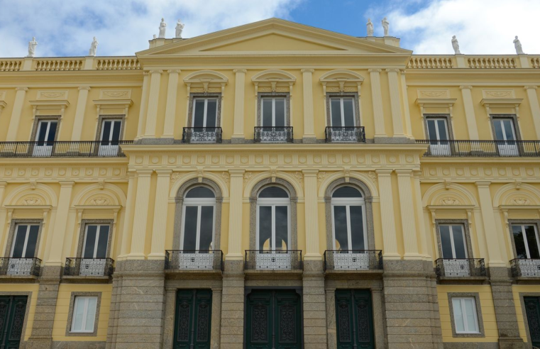 Pessoas físicas podem ajudar na reconstrução do Museu Nacional do Rio