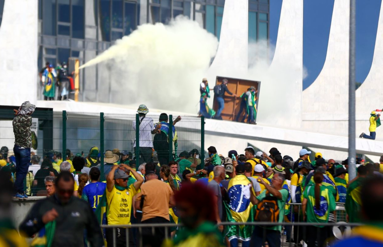 Nove em cada dez brasileiros reprovam invasões de 8 de janeiro