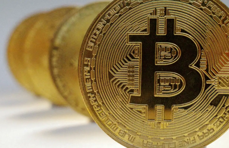 PF prende investigado por lavagem de dinheiro com criptoativos