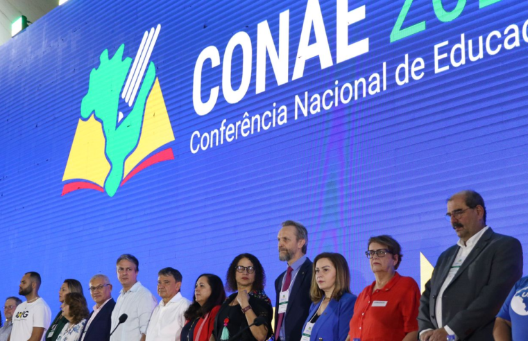 Conferência no DF vai orientar plano de educação, diz ministro