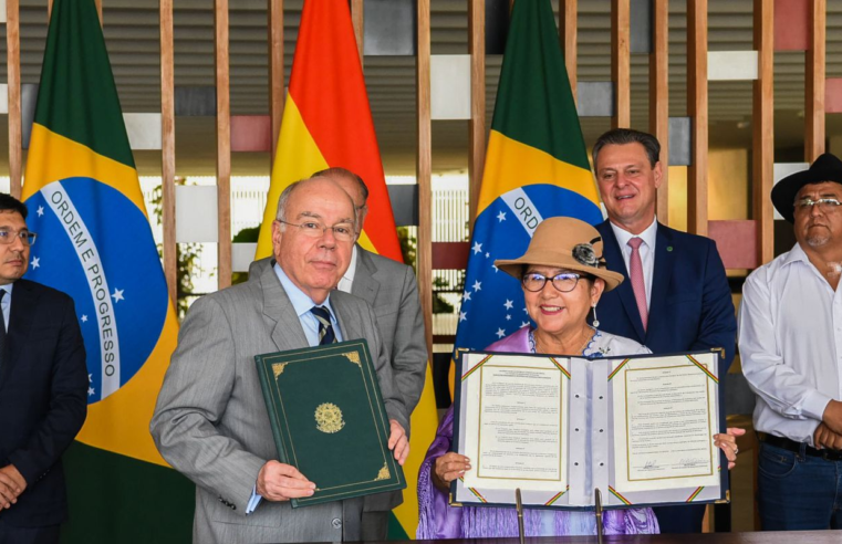 Brasil e Bolívia assinam acordo para ampliar produção de fertilizantes