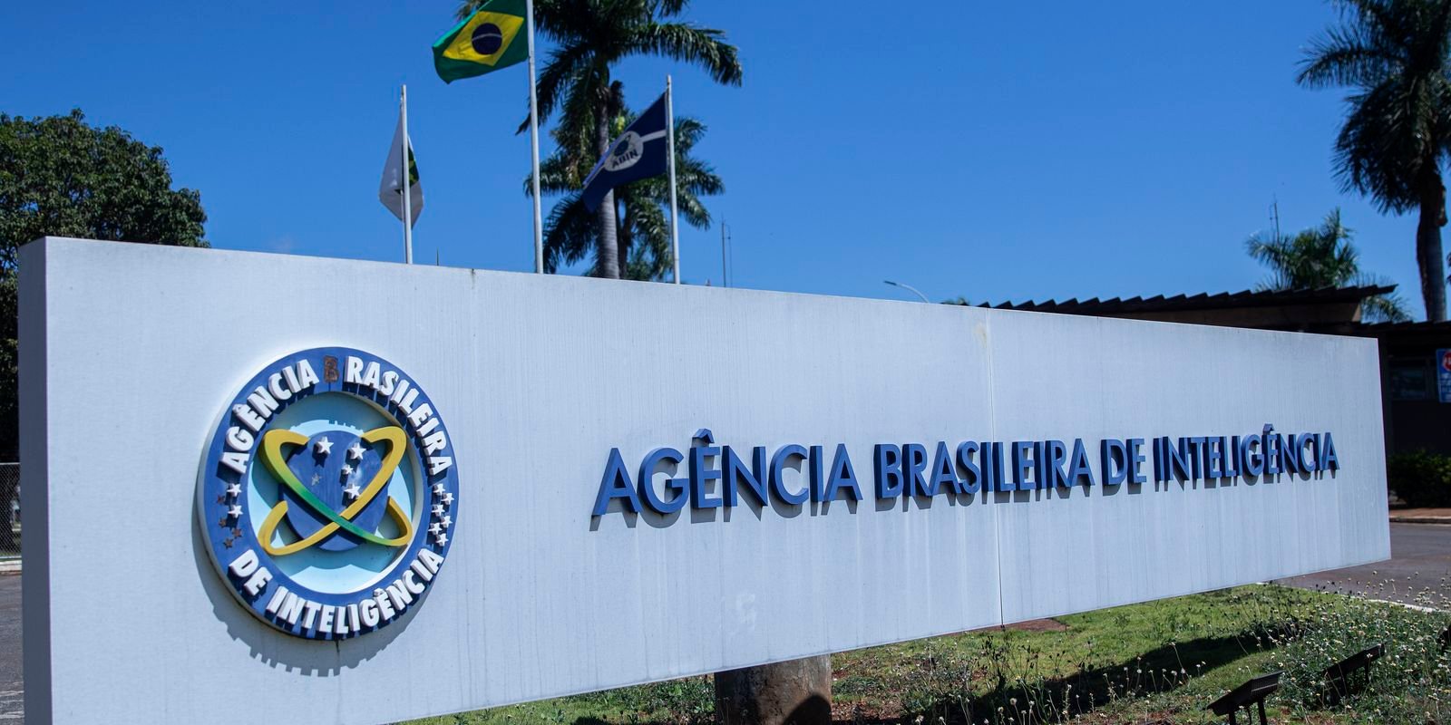 Lula demite diretor-adjunto da Abin