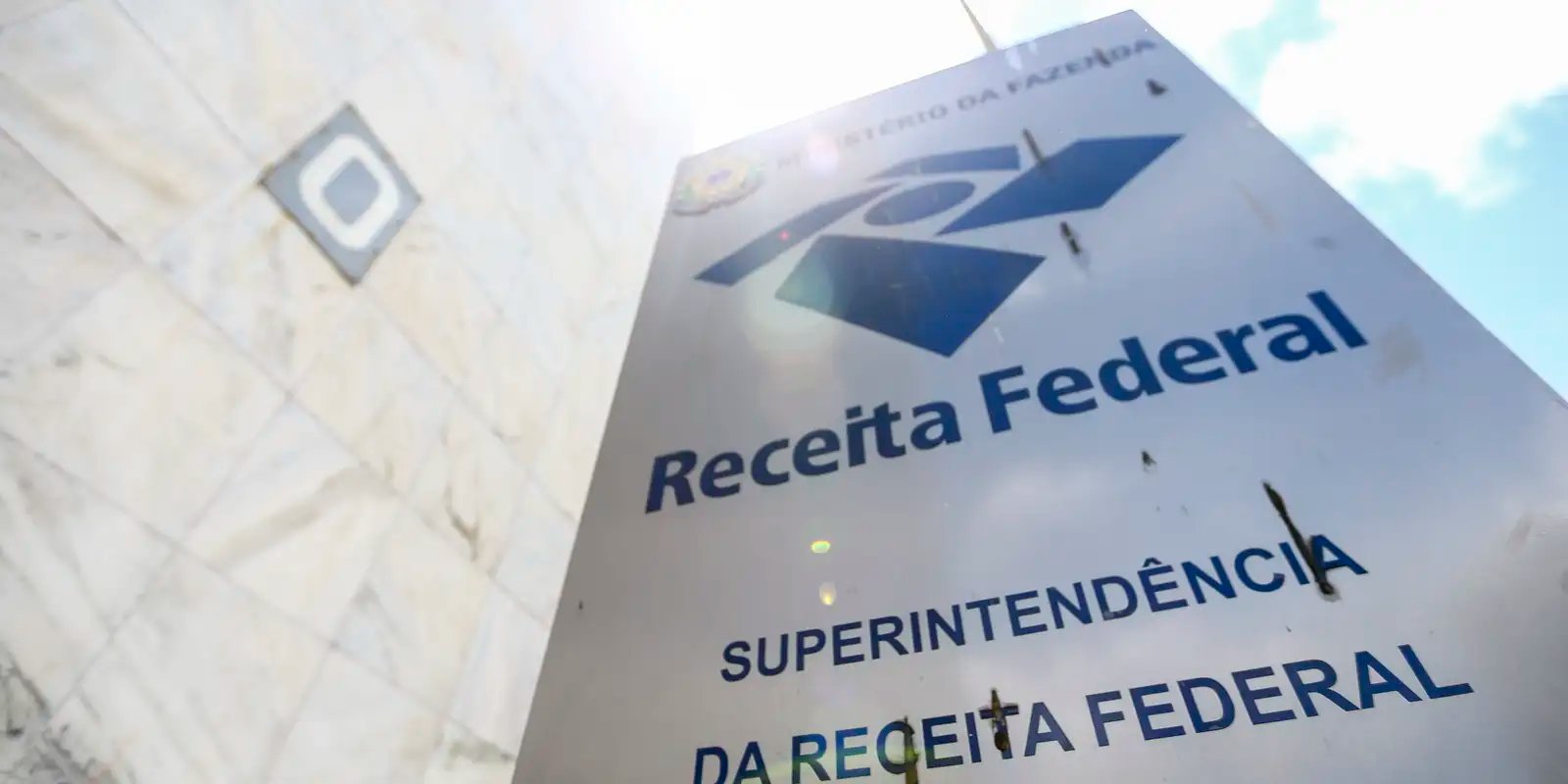 Auditores da Receita aceitam bônus progressivo e encerram greve