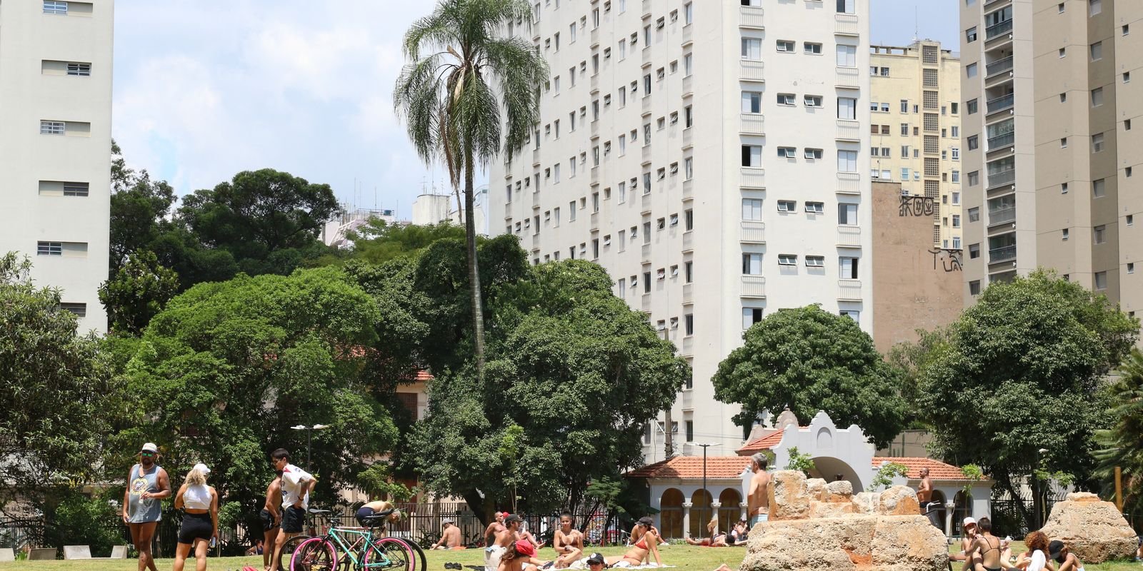 O que abre e fecha no serviço público no carnaval em São Paulo