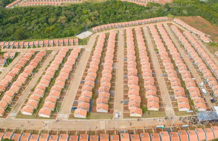 Ministério das Cidades assina contratos do Minha Casa, Minha Vida