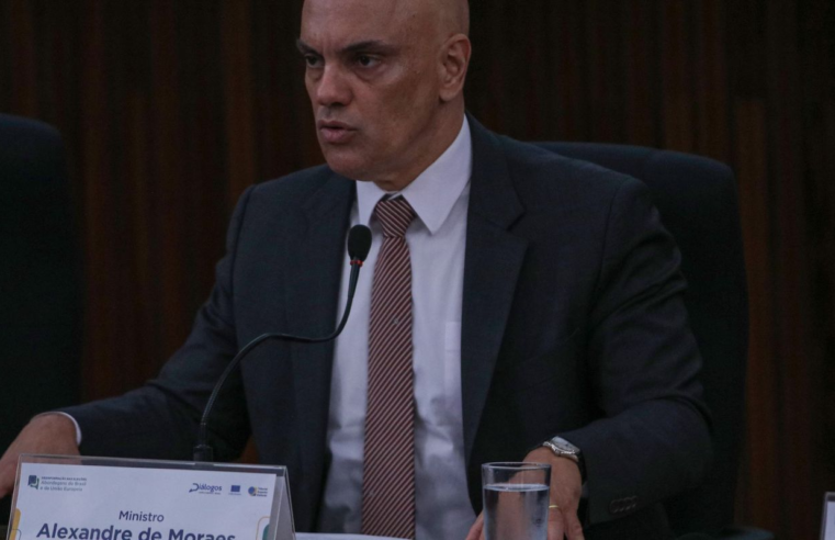 Moraes defende punição às big techs que induzirem voto