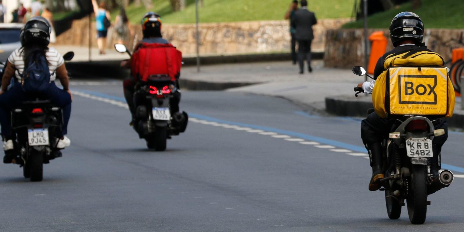 Violência contra entregadores tem herança escravista, diz pesquisador
