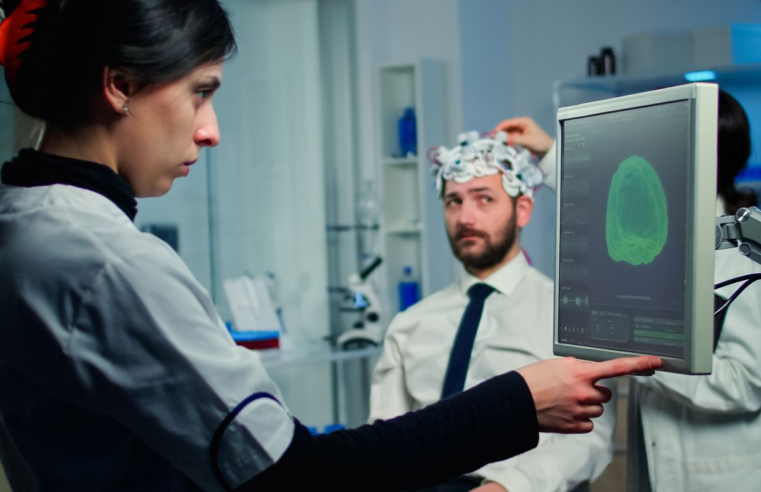 Neurotecnologia avança; cientistas pedem proteção à privacidade mental