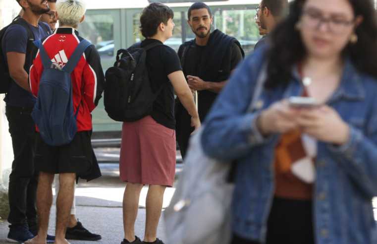 Quase 10 milhões de jovens sem ensino básico estão fora da escola