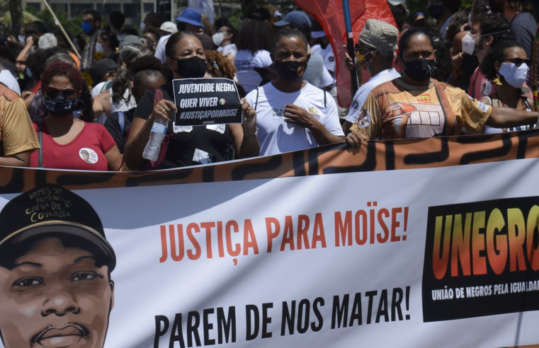 Acusados de matar congolês vão a júri popular no Rio