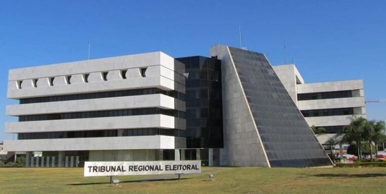 Eleitores do DF têm até 8 de maio para regularizar situação eleitoral