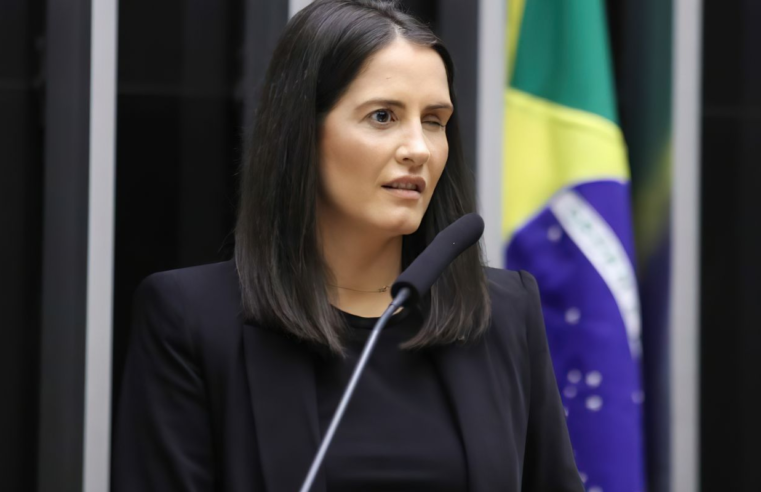 Morre a deputada mato-grossense Amália Barros