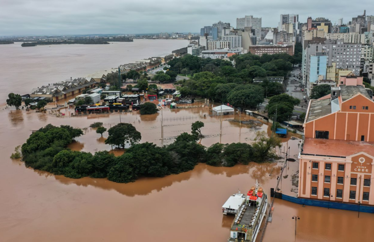 Com retorno de chuva forte no RS, população deve buscar áreas seguras