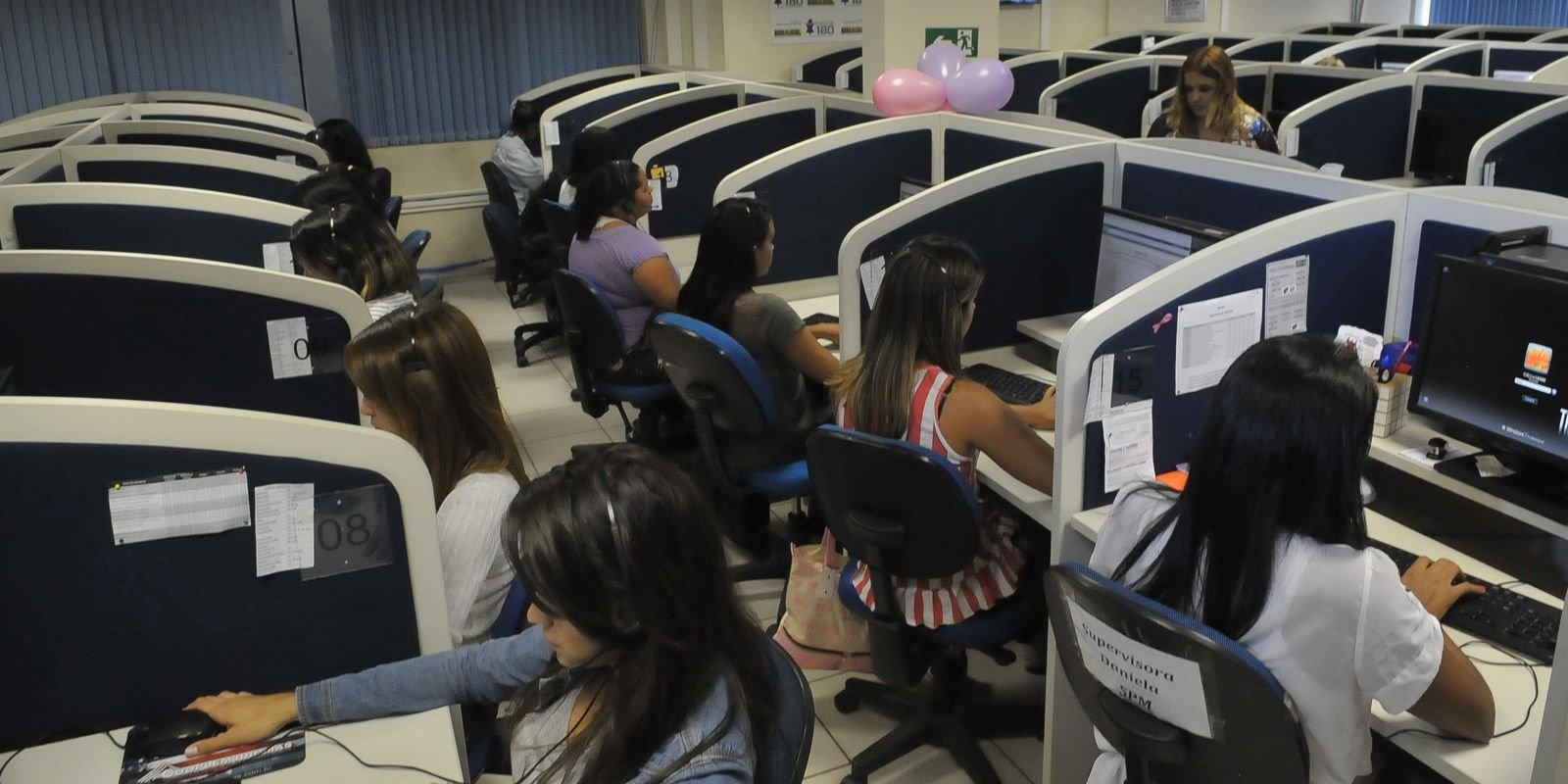 Anatel abre consulta para ampliar prefixo 0303 nas ligações comerciais