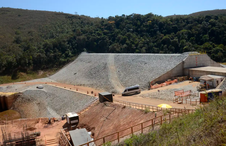 Vale elimina barragem que tirou quase 300 pessoas de distrito em Minas