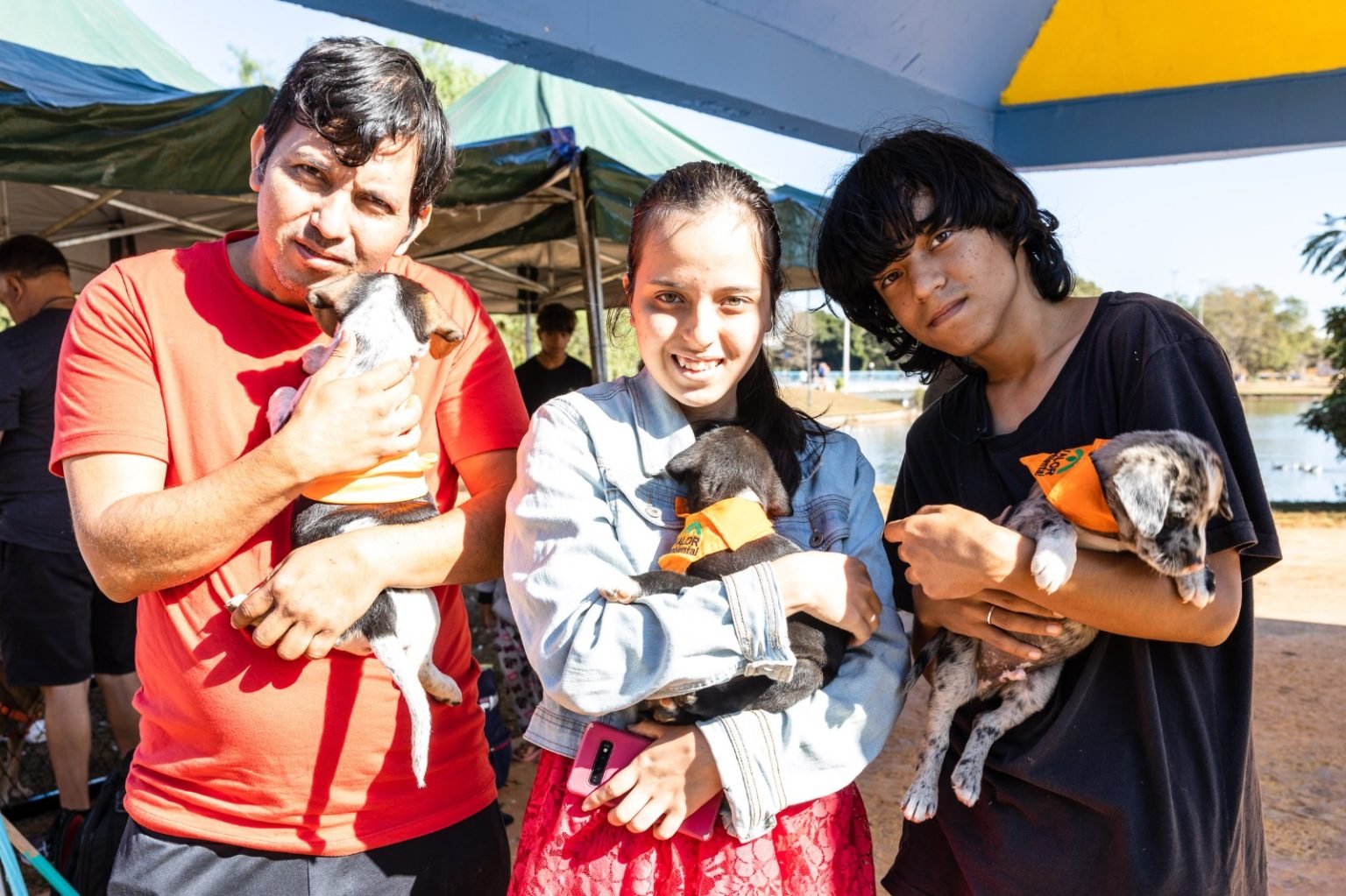 Feira de Adoção do Projeto Cata-Pata é um sucesso