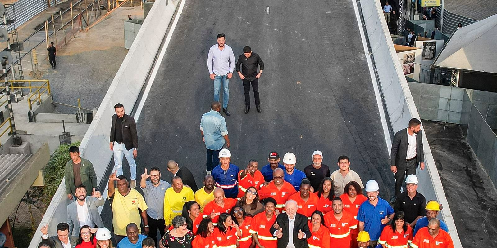 Governo inaugura viaduto em homenagem a Roza Cabinda em Juiz de Fora