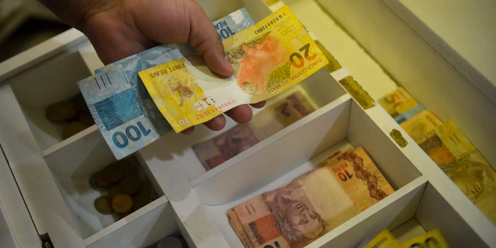 Especialistas alertam para impacto de possíveis cortes na Previdência