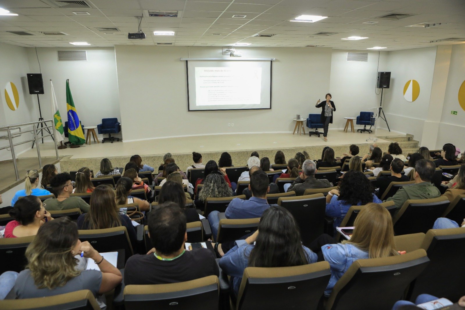 Profissionais de saúde participam de capacitação sobre HIV/Aids