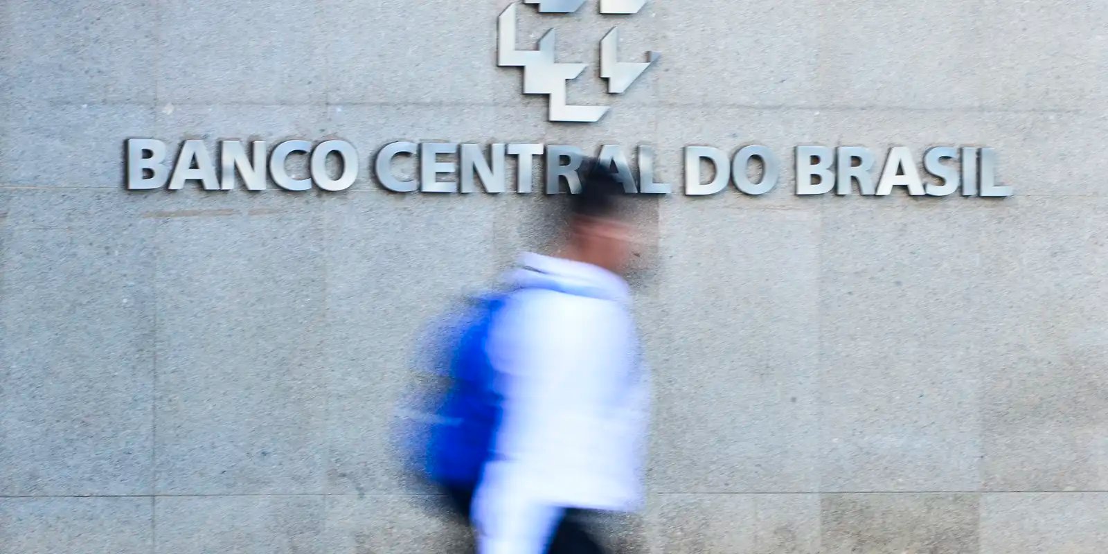 Mercado financeiro prevê inflação de 4,22% para 2024