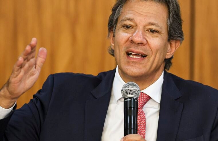 Corte de juros nos EUA veio um pouco atrasado, diz Haddad