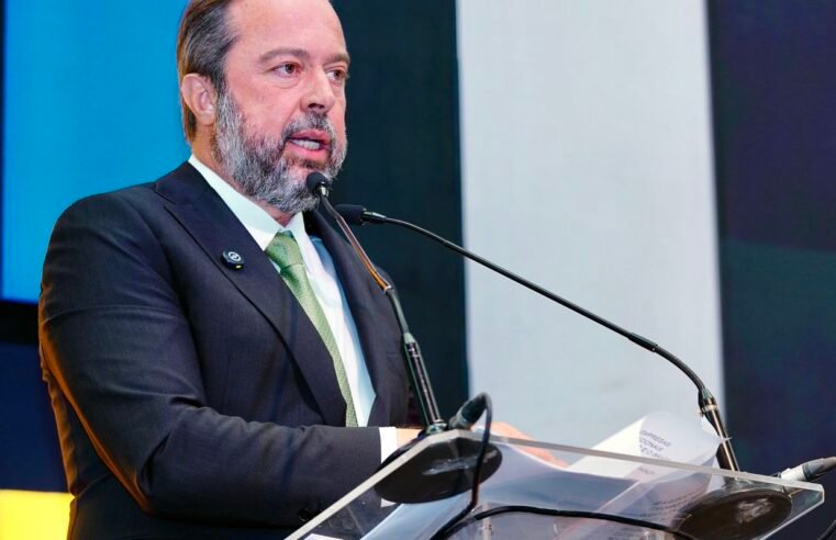 “Fase quase final”, diz ministro sobre licença para margem equatorial