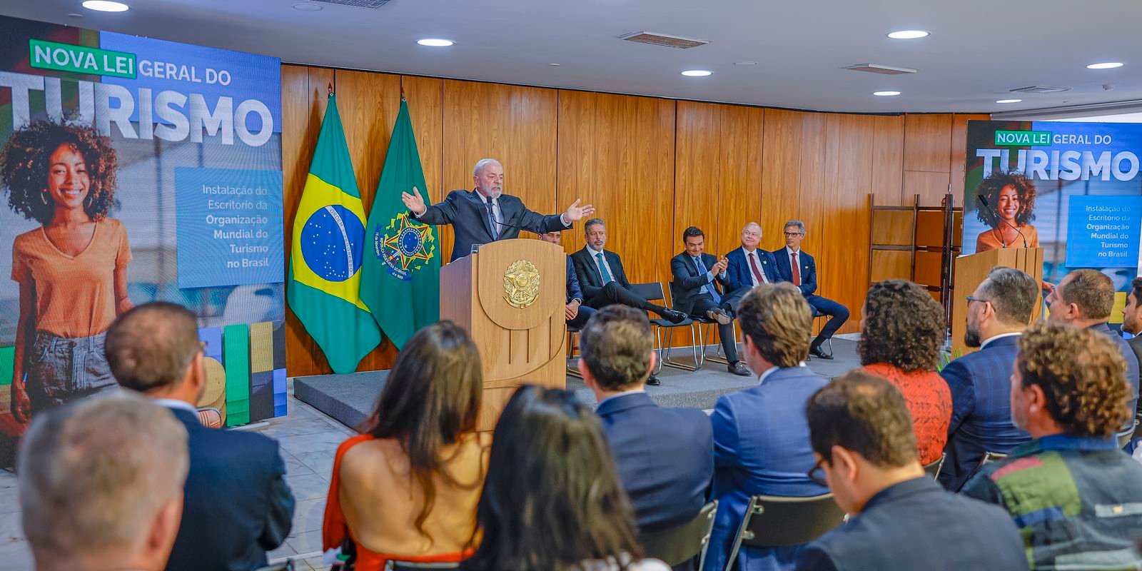 Com nova lei do turismo, aéreas terão acesso a fundo público