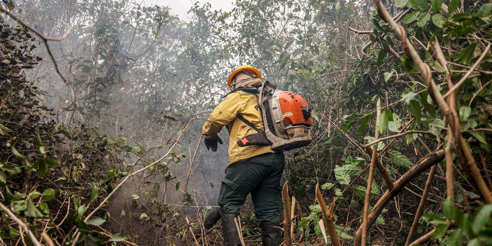 Ibama multa fazendeiros em R$ 100 milhões por incêndio no Pantanal