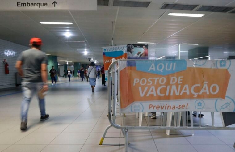 Saúde nega desabastecimento generalizado de vacinas no Brasil