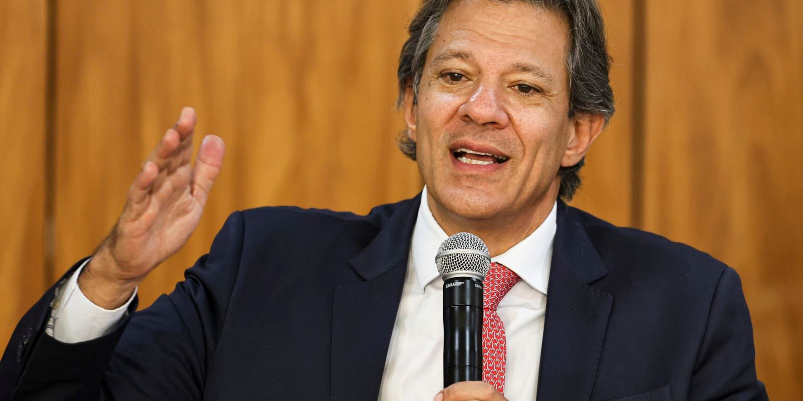 Haddad cancela viagem à Europa