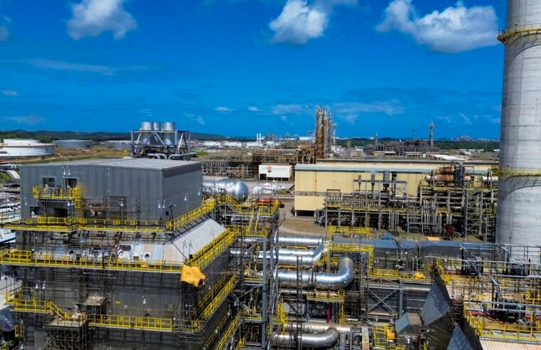 Refinaria da Petrobras vai transformar poluente em produto rentável