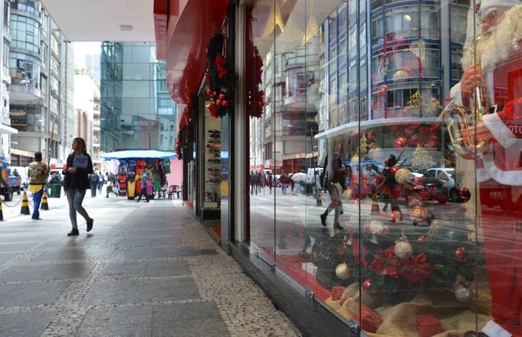 Natal deste ano deve movimentar R$ 69,75 bilhões no varejo, diz CNC
