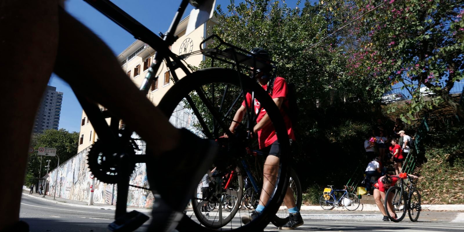 Produção de bicicletas convencionais cai, mas a das elétricas aumenta