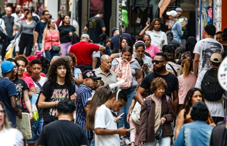 Serasa: mais de 73 milhões de pessoas estavam endividadas no país
