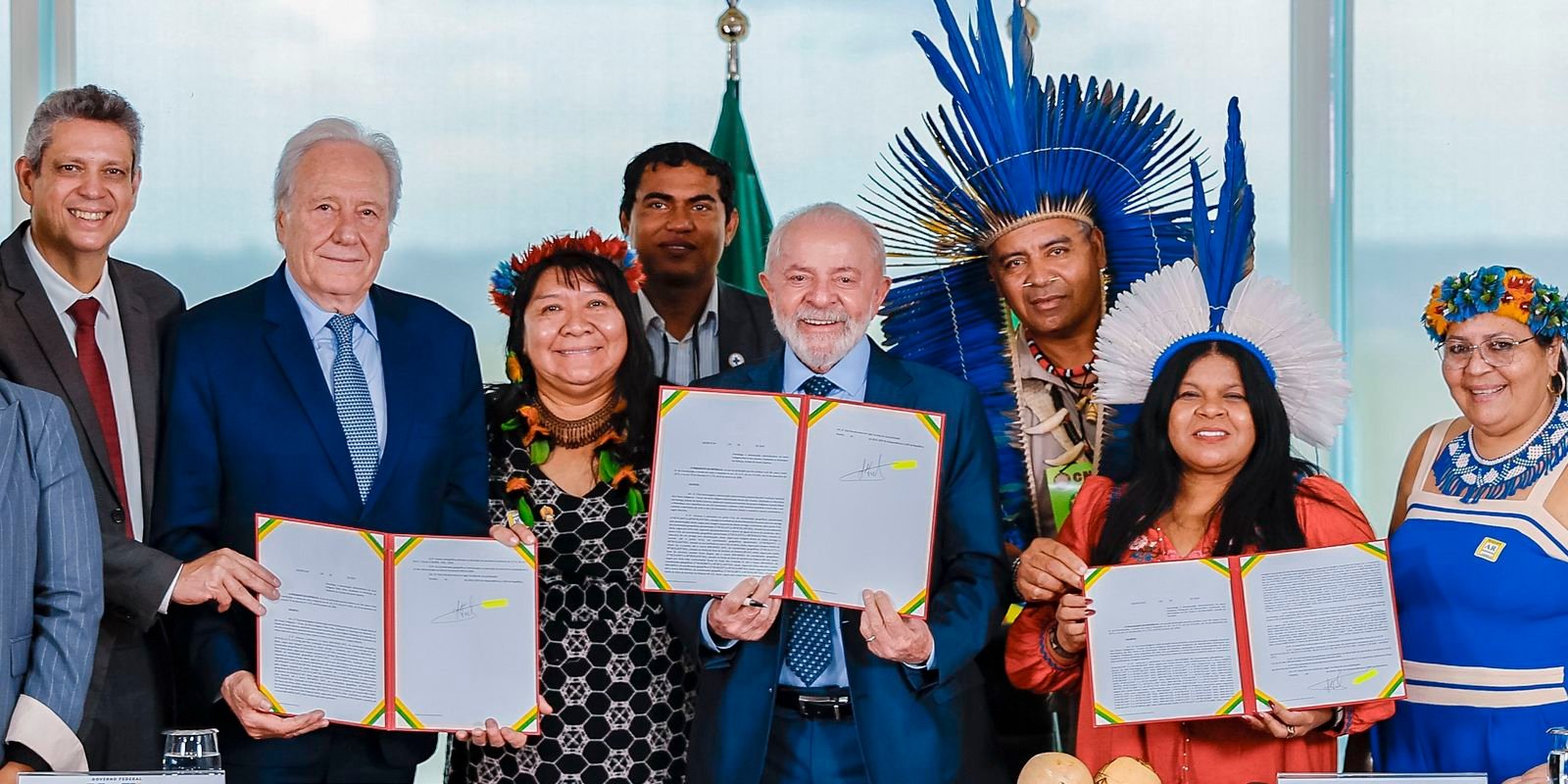 Presidente Lula assina demarcação de terra indígena na Paraíba