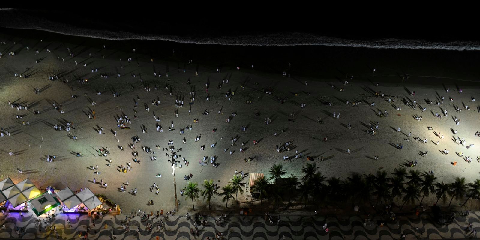 Virada em Copacabana terá ações de combate à violência contra a mulher