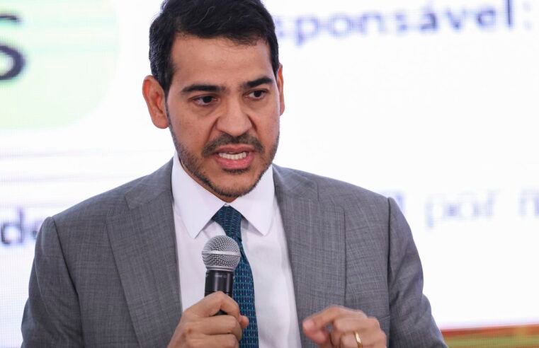AGU pede que Polícia Federal investigue fake news relacionadas ao Pix