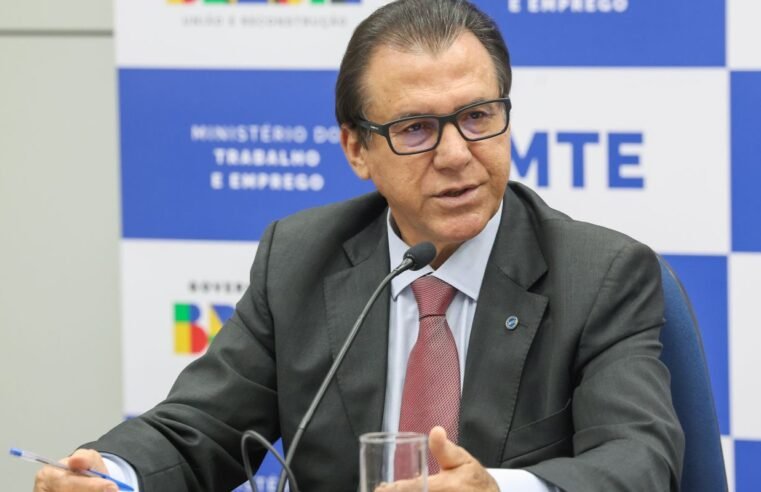 Ministro do Trabalho critica política de aumento da Selic