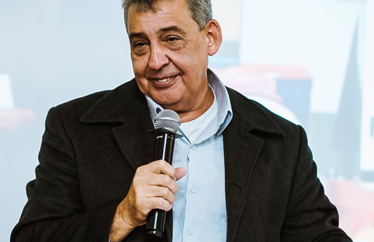 Após ano marcado por enchentes, prefeito eleito de POA é empossado