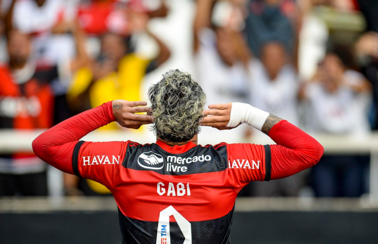 Cruzeiro anuncia a contratação do atacante Gabriel Barbosa