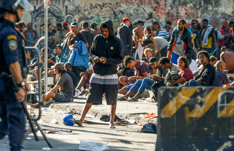 Violência e ação policial levam fluxo da Cracolândia para novas áreas
