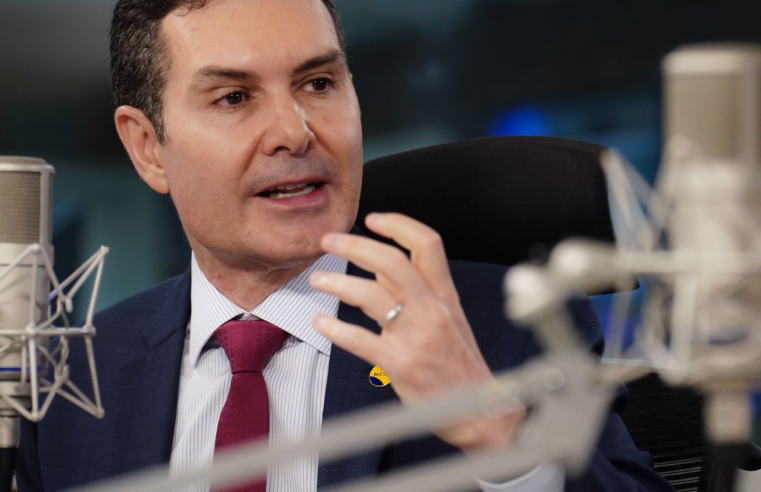 Minha Casa, Minha Vida supera meta de contratos em 2024, diz ministro