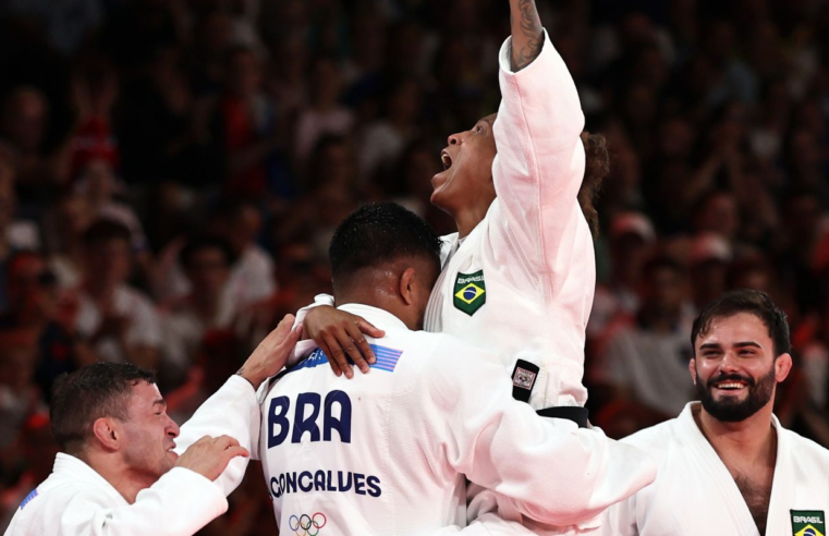 Judô: Brasil bate EUA em disputa por equipes, 1ª após bronze em Paris