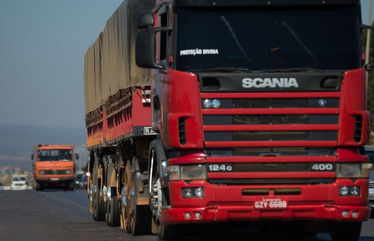 RJ aplica R$ 535 milhões em multas por transporte de carga irregular